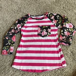 Floral/pink and white striped 3/4 shirt